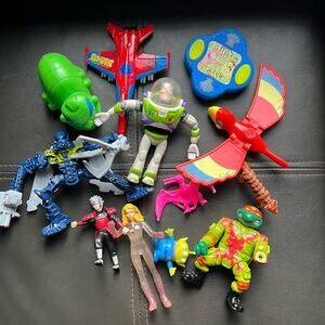 Random Small Toy Action Figures Lot Disney Burger King Spider-Man Transformer